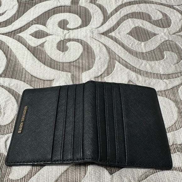 Michael Kors Fold Cardholder - Picture 3 of 4